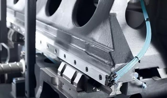 【兆恒機械】機械加工中如何進行精度定位和調節誤差？