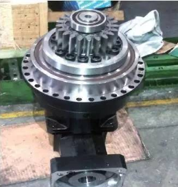 【兆恒機械】當(dāng)小直徑螺紋孔與小直徑光孔有同軸度要求，并且要求兩種零件組合加工，怎么辦？