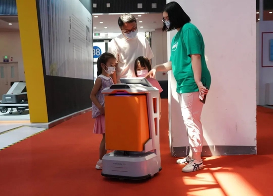 【行業新聞】30多款機器人新品首發 你想要個什么樣的？